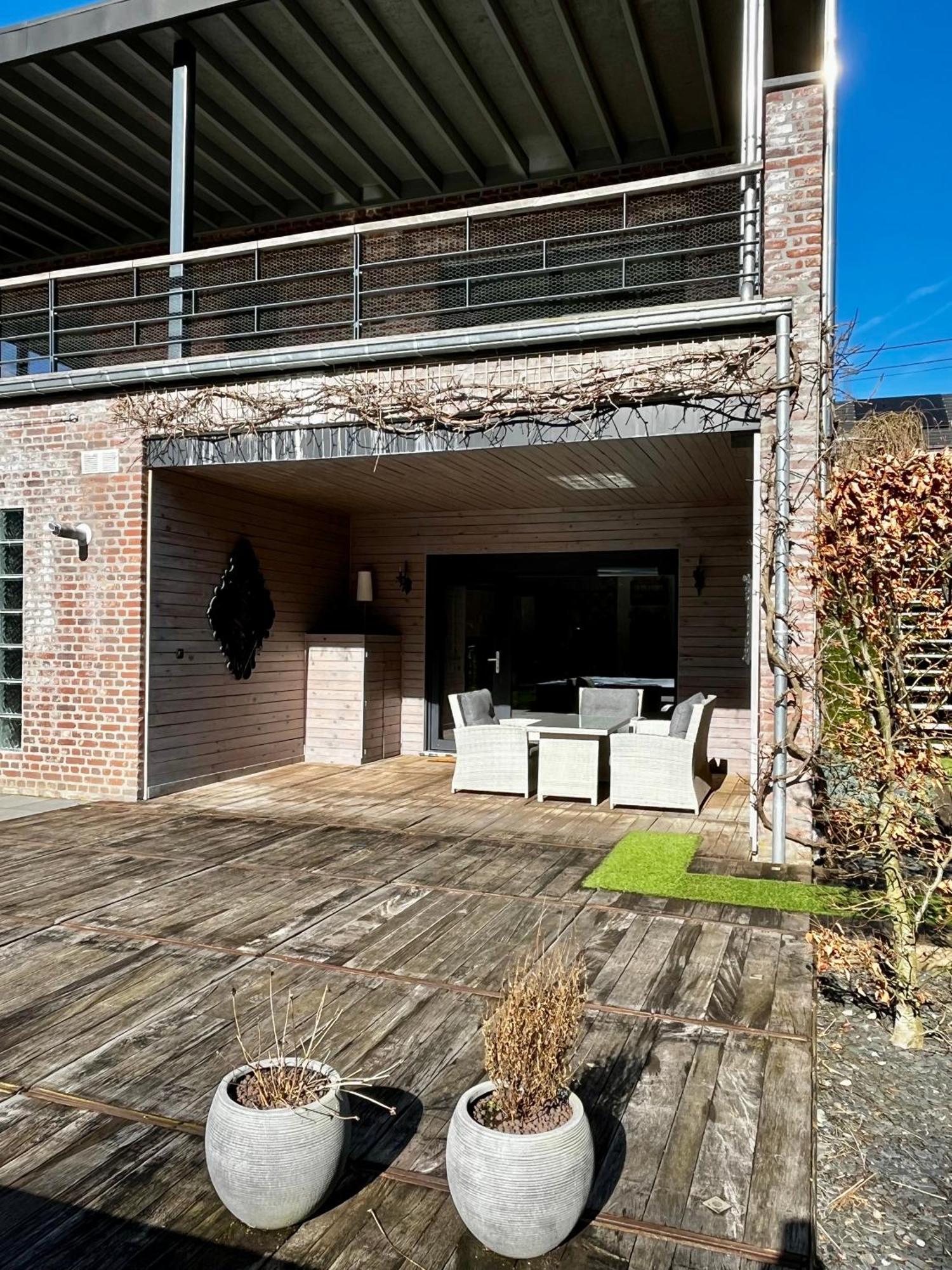 Chez Mailis Apartman Rhisnes Kültér fotó